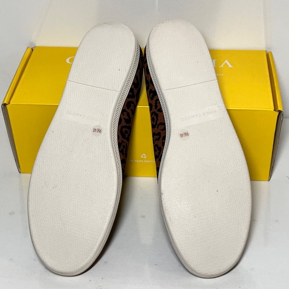 Vince Camuto Cabreli Washable Flat Slip-On - Picture 7 of 7